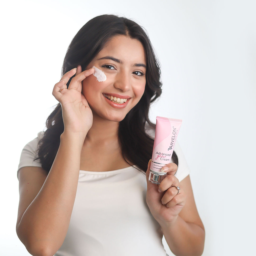 Glow cream with hyaluronic acid, niacinamide and brightening ingredients